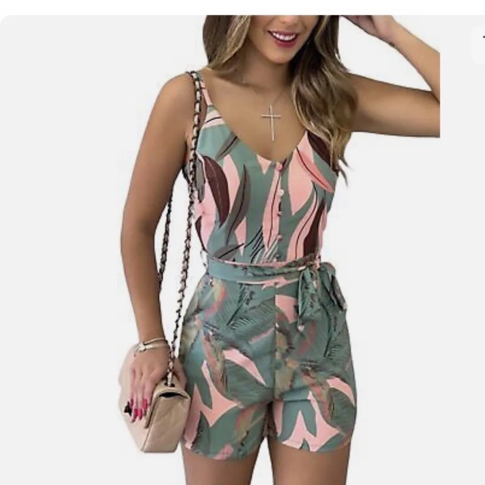 Charlie Charlie Charlotte Romper size Medium